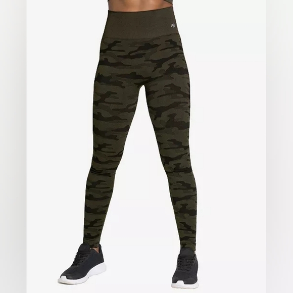 Stylish Camouflage Leggings - Picture 1 of 7